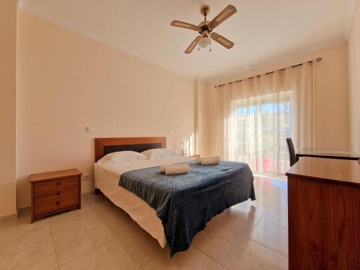 Casa Angela Apartment ลากอส ภายนอก รูปภาพ